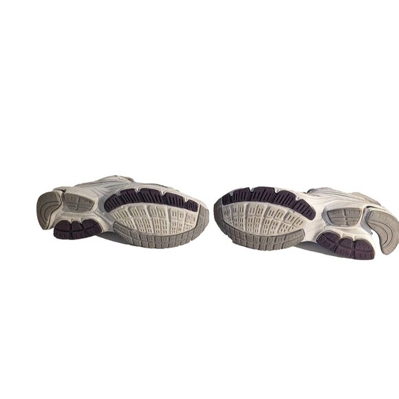 Ryka Women's white sneaker size 9 slightly used - Picture 5 of 5